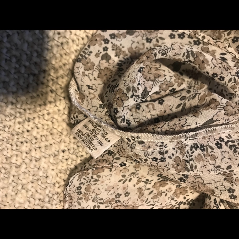 Flower patterned Tank Top - Picture 7 of 7